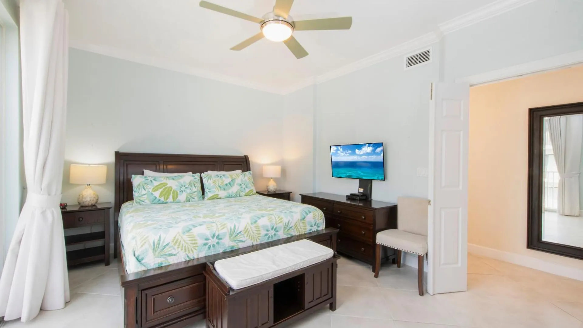 South Bay Beach Club 25- 2 Bedroom 2 Bathroom Unit George Town